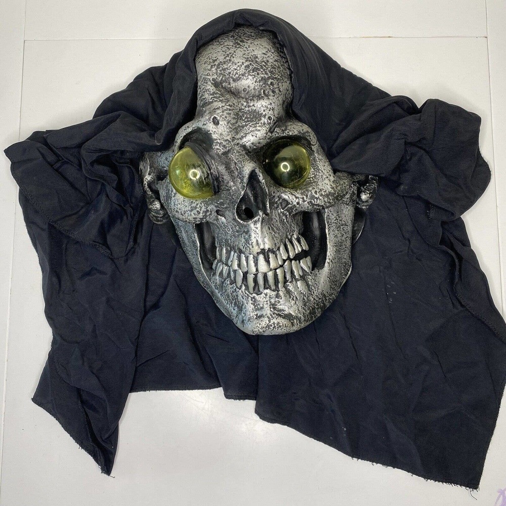 Vtg 1999 The Paper Magic Group Skeleton Full Head Scary Holoween Mask